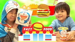 ハッピーセットおもちゃ★ドラえもん映画のおもちゃで遊ぶ仲良し兄弟brother4☆McDonalds Toy [upl. by Cheslie]