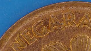 1 Sen Copper clad steel coin from Malaysia from 1998 under the microscope [upl. by Massimiliano]