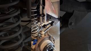 Putting Fox 20 shocks on Jeep TJ [upl. by Finnegan]