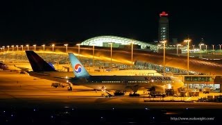 関西国際空港 展望ホールからの夜景 Kansai International Airport Night Osaka Japan [upl. by Aerdied]