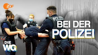 Praktikum bei der POLIZEI BERLIN mit CHINEDU👮🏾‍♂️ I DIE WG [upl. by Akerue]