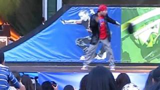 DoKnock Imitates Michael Jackson as a Tribute During the Kababayan Fest At Great America [upl. by Ahsinid302]