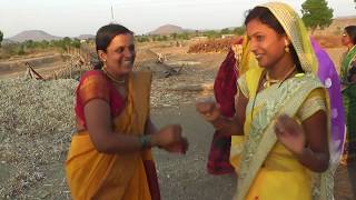 Wedding Dance on Banjo Best Dance in traditional khandeshi shadi no Pavri [upl. by Adiarf]