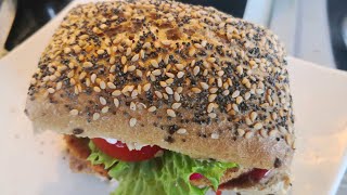 जर्मनी में बना veg बर्गर 🍔😋 red lentil Burger vegan 🇩🇪 rote Linsen 🍔 burger recipe shorts [upl. by Dusty148]