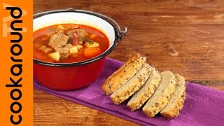 Zuppa di gulash  Ricetta ungherese carne di manzo [upl. by Erdnael]