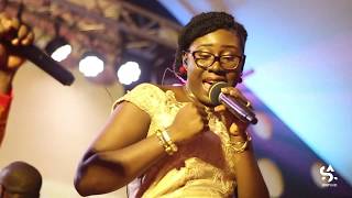 POWERFUL GHANA GOSPEL HIGHLIFE SONG FROM SANDY ASARE 2019 SANBRA LIVE [upl. by Nabla387]