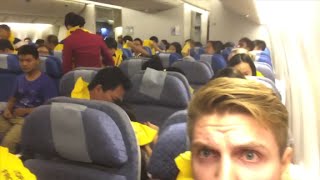 Man films inside cabin during emergency landing [upl. by Bakemeier]