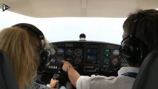 Apprendre à piloter un avion quand on est adolescent cest possible [upl. by Liw]