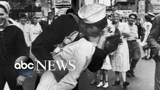 US sailor kissing nurse in famous WWII photo dies [upl. by Garlinda320]