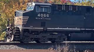 Very short Eastbound Intermodal passes by Edgeworth Pa [upl. by Luapsemaj]