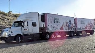 DOUBLE TRAILER TRUCK  BASKIN ROBBINS  RUAN TRANSPORTATION [upl. by Adler]