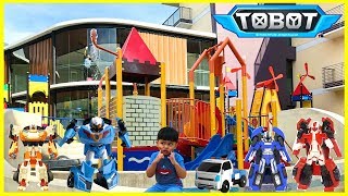 Dimitri Bermain Tobot Robot Transformers Car di Outdoor Playground  Mainan Anak LakiLaki [upl. by Nohs]