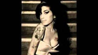 How To Amy Winehouse Halloween UpDo [upl. by Alan]