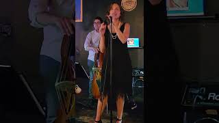 Laura French sings jazz at Galloway Station in The Ozarks jazzmusic jazz jazzsinger jazzband [upl. by Katerine]