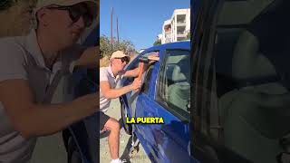 ¡Salvaron a este perro de la muerte en ese coche 🐕😱 [upl. by Stephine]