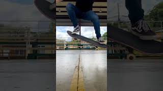 Nollie en una canchita en Isabela Moquillo Puerto Rico skateboarding skatergirl skateover40 [upl. by Llenra]