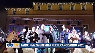 Fano piazza gremita per il capodanno 2023 [upl. by Spiers503]