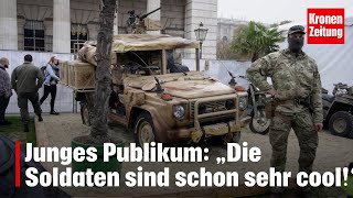 Am Heldenplatz Junges Publikum „Die Soldaten sind sehr cool“  kronetv NEWS [upl. by Ledba]