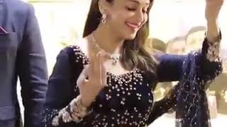 MADHURI DIXIT Best dance performance Song  Athra Bars ki kuwari Kali thi [upl. by Moffit506]