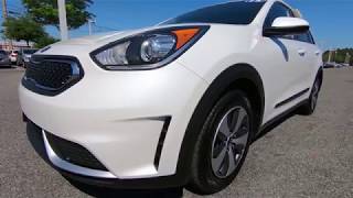 2018 Kia Niro LX Inside Out [upl. by Seta]