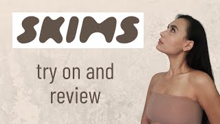 Review  SKIMS quotFits Everybodyquot Bandeau Bra  Strapless Bra that Stays Up [upl. by Edrahs428]