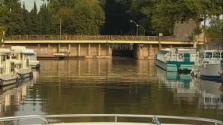 How to operate a canal lock [upl. by Uahc830]