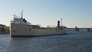 Drawbridge in Green Bay with bridge horn LunaticDad 26K sub special with shoutouts [upl. by Ressler]