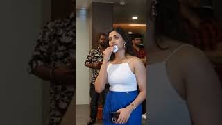 Losliya Lovely Candid video From Koogle kuttapa premiere show Latest video [upl. by Ainosal]