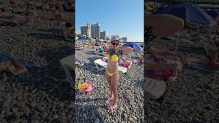 Batumi Georgia Beach 🇬🇪 Батуми Пляж Красивая девушка в желтом💛 [upl. by Ddene]