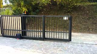 CENTROMATI  Terni Cancello scorrevole telescopico BFT Deimos Ultra BT A400Telescopic sliding gate [upl. by Jaddo998]