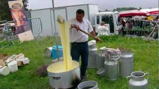 TRANSHUMANCE AUBRAC 2011 ALIGOT [upl. by Zimmermann]