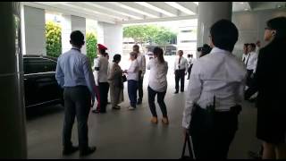 PM Lee and Ho Ching greeting former Indonesian president Megawati [upl. by Sherj]