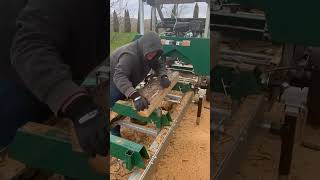 Milling a small poplar log on my woodlandmills HM126 Sawmill [upl. by Anirtruc973]