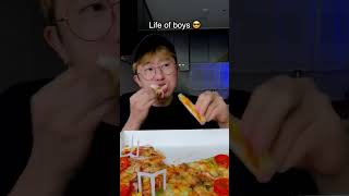 Boys eatingMykoreandic mukbang eating [upl. by Rhee]