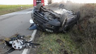 Zwei Schwerverletzte nach mehrfachem Überschlag  Intensivhubschrauber im Einsatz [upl. by Danie585]