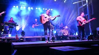 Diamond Rio Sweet Summer amp Wrinkles Live [upl. by Jak509]