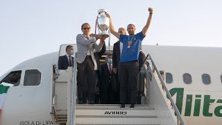 Il ritorno degli Azzurri a Roma dopo la vittoria dell’Europeo  EURO 2020 [upl. by Merla176]