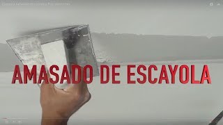 Escayola Amasado de escayola Fine plaster mix Como amasar escayola Como enlucir techo escayola [upl. by Adraynek]