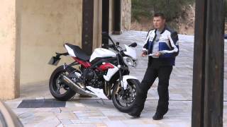 Essai Triumph Street Triple 675 R 2013  Le Street ouvre une nouvelle « R » [upl. by Maddy]