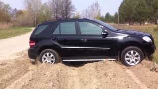 ML350 Offroad Runnning [upl. by Innis131]