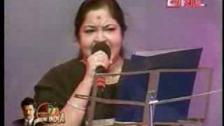 Chitra sings rasik balmA at Latajis 75th bday [upl. by Attenra]