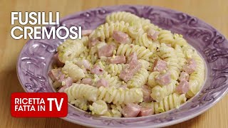 FUSILLI CREMOSI CON MORTADELLA E PISTACCHI di Benedetta Rossi  Ricetta TV Fatto in Casa per Voi [upl. by Rairb]