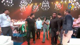 Power Star Pawan Kalyan Entry in ETV  20 Years Celebrations  9th August 2015 [upl. by Peer]