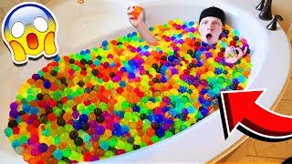 1000 GIANT ORBEEZ VS MY BATHTUB [upl. by Otti640]