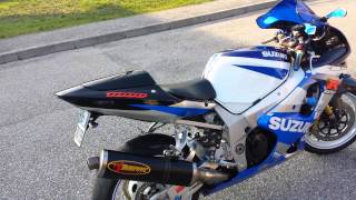 Gsxr 1000 k2 full Akrapovic [upl. by Llewol115]