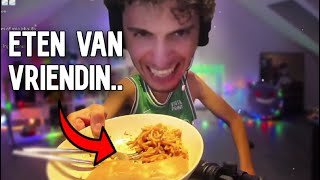 ISAE krijgt eten van VRIENDIN 😂 [upl. by Kleinstein342]