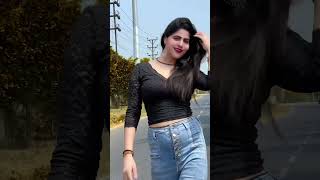 Renu Chaudhary 190 Gori Tera Gaon Bada Pyara song oldisgold music bollywood shortvideo ￼ [upl. by Sairahcaz]