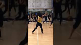 IMPOSSIBLY FAST AND CLEAN CHOREO by Anisha Babbar bollywoodfusion indiandancer [upl. by Colbye]