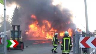 Großbrand im Kreis Wesel Sägewerk bis auf die Grundmauer niedergebrannt [upl. by Appel153]