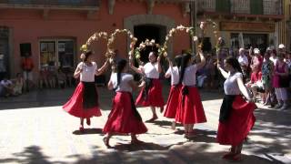 France Pyrénées Orientales folklore Catalan la danse des cerceaux [upl. by Dnamron]